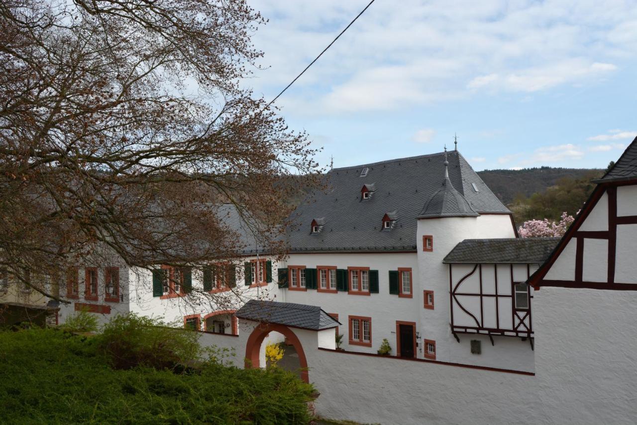 Winkelwerkstatt Hotel Krov Exterior photo